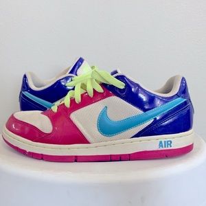 NIKE AIR WOMEN’S 9.5 COLORFUL